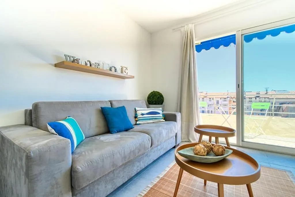 13 Legof - Superbe 2 Pieces Avec Balcon Au Coeur De Cannes ! 0*,  Francja